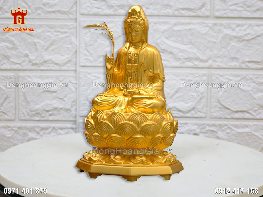 Pho tượng Phật được nghệ nhân đúc hoàn toàn thủ công tinh xảo